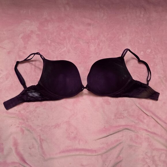 3 Victoria's Secret 34dd bras - Picture 7 of 11